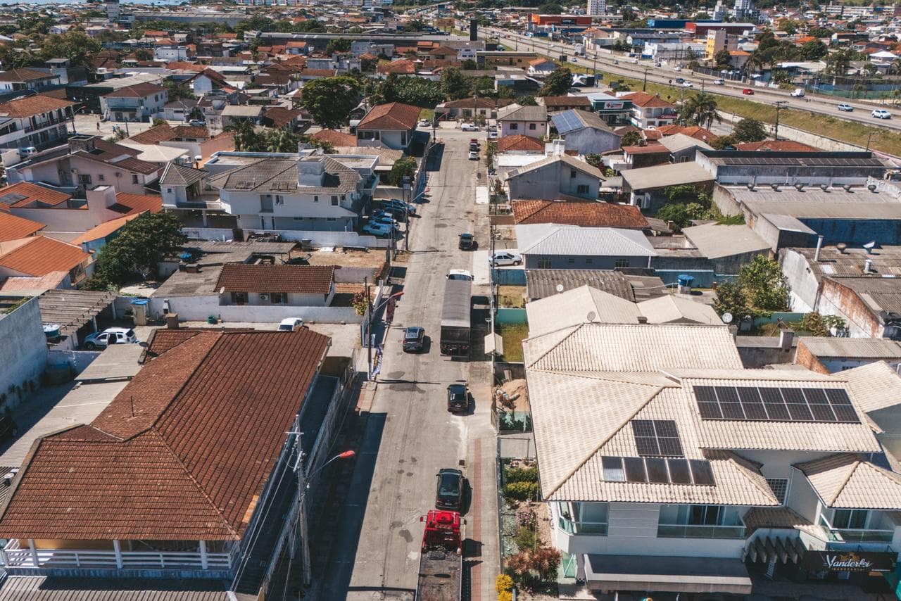 Biguaçu: Rua Firmino Viríssimo Bernardino terá repavimentação completa com investimento de R$ 250 mil