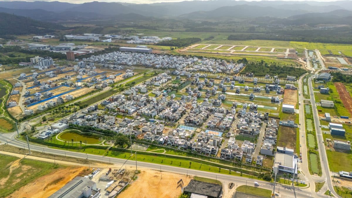 Biguaçu: Bairro Planejado com Conceito Náutico Impulsiona Desenvolvimento Acelerado e Integração Urbana