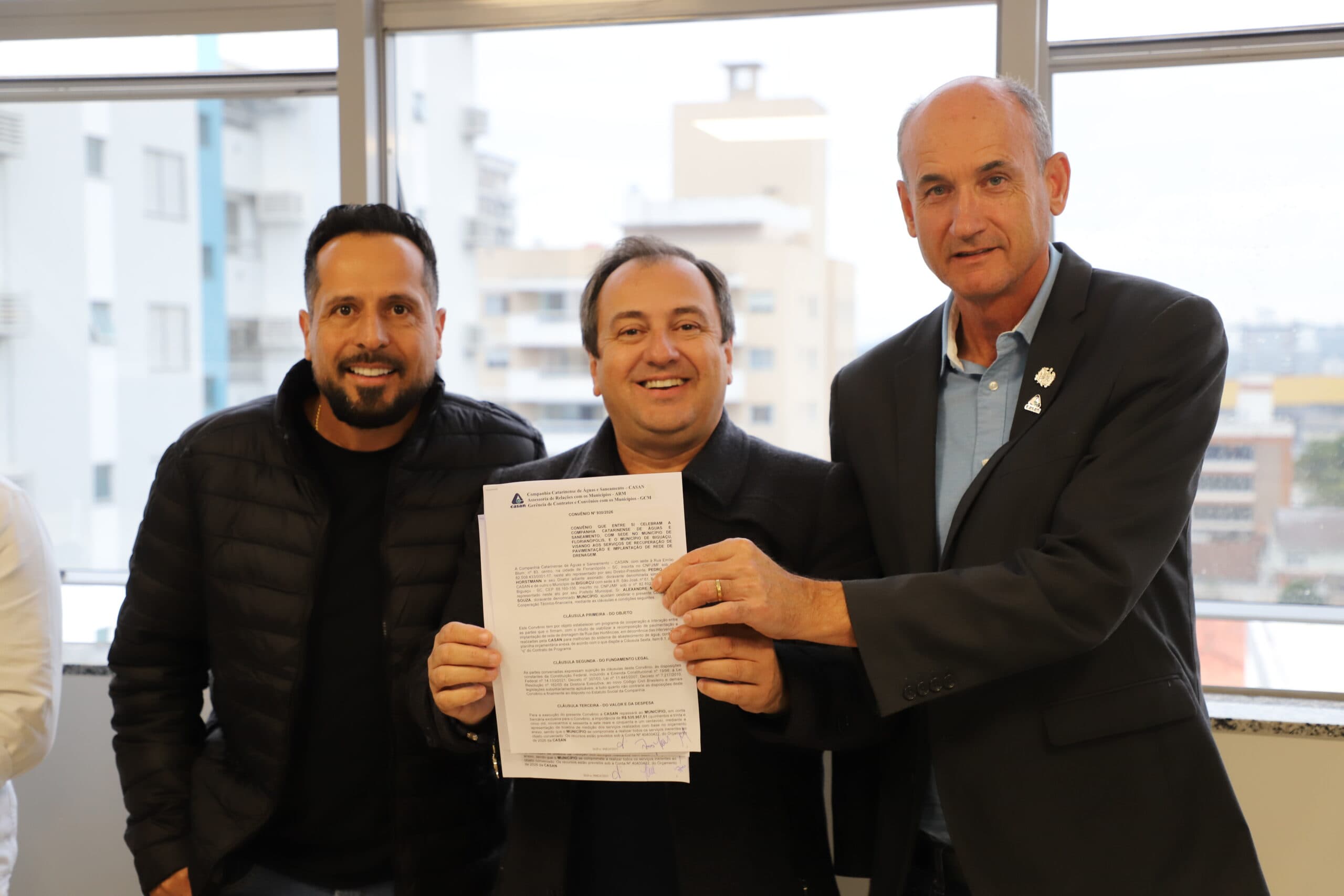 Prefeitura de Biguaçu e Casan firmam convênio de mais de R$ 535 mil para obras na Rua das Hortências