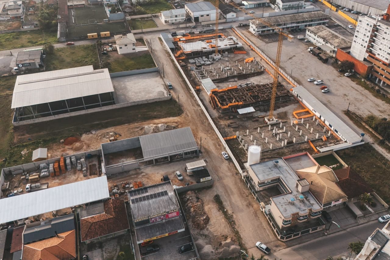 Biguaçu Acelera Obras de Pavimentação e Drenagem no Rio Caveiras com Investimento de R$ 1,2 Milhão